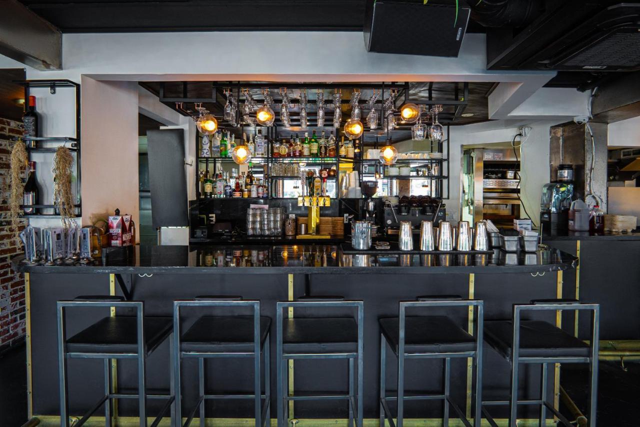 H By H Hospitality Hotel Los Angeles Exterior photo